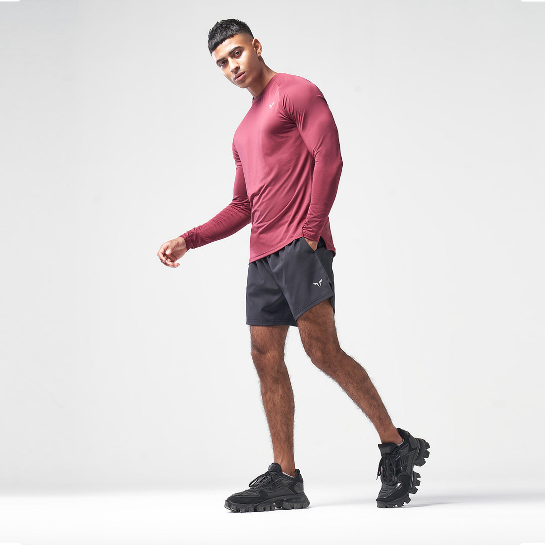 ESSENTIAL ULTRALIGHT FULL SLEEVES TEE - BURGUNDY